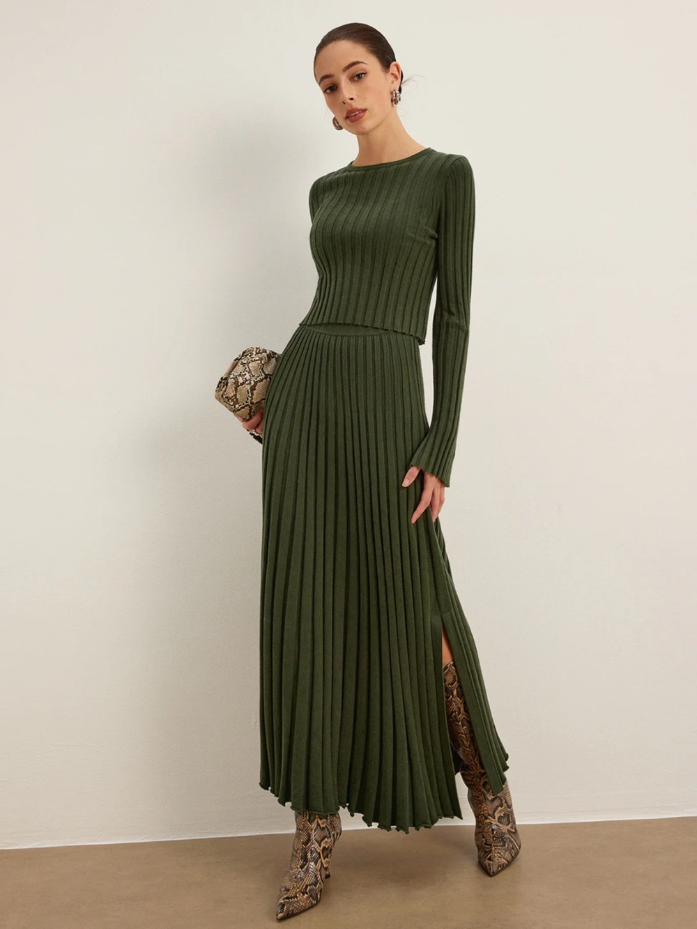Commense Olive Ribbed Pleated Maxi Skirt with Side Slit